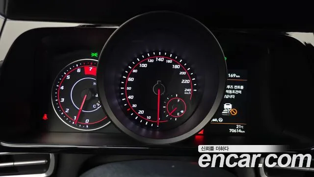 Hyundai AVANTE Avante (CN7) — Фото автомобиля 8