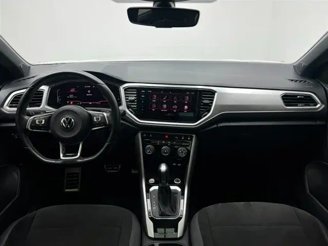 Volkswagen T-Roc — Фото автомобиля 12