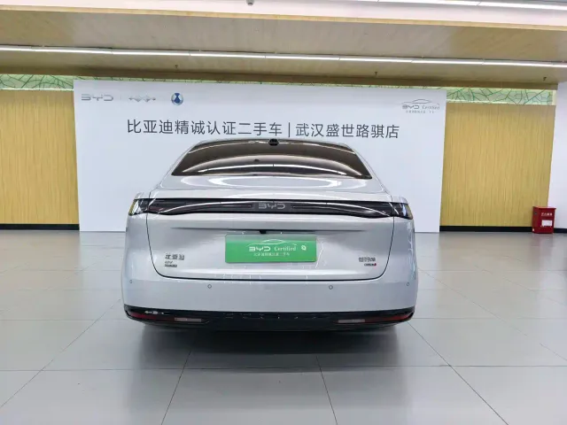 BYD Seal 08 — Фото автомобиля 9