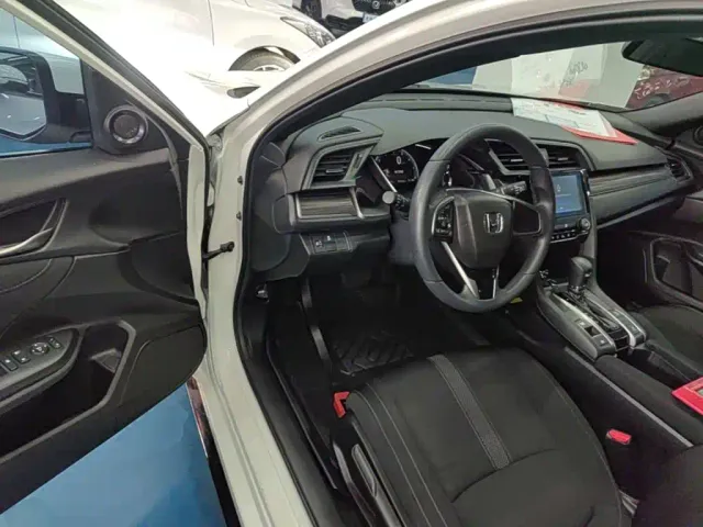 Honda Civic — Фото автомобиля 15