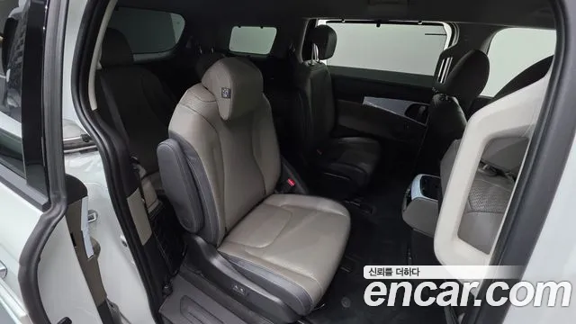 Kia Carnival 4th Gen — Фото автомобиля 24