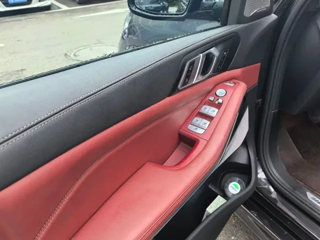 BMW X5 — Фото автомобиля 13