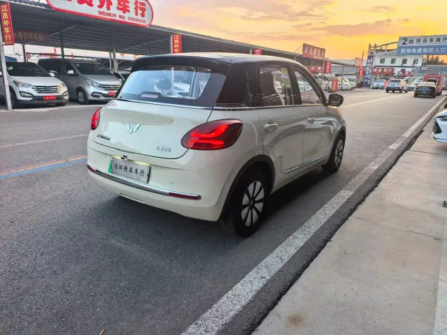 Wuling Bingo — Фото автомобиля 12