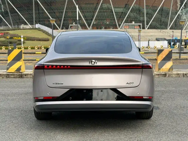 Changan Qiyuan A07 — Фото автомобиля 9