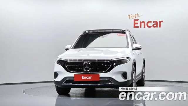 Mercedes-Benz EQB X243 — Фото автомобиля 3