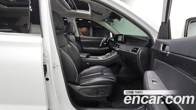 Hyundai Palisade Palisade Дизель 2.2 2WD — Фото автомобиля 12