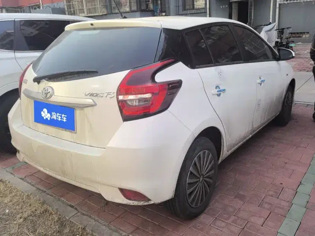 Toyota Vios FS — Фото автомобиля 3