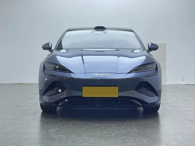 BYD Seal — Фото автомобиля 2