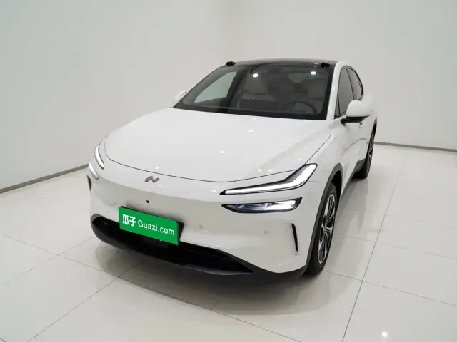 Фотография автомобиля — Onvo L60