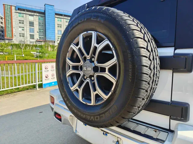BAIC BJ40 — Фото автомобиля 10