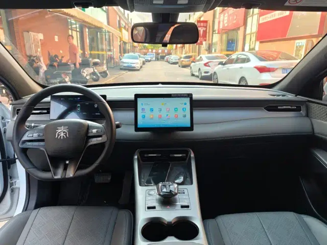 BYD Qin PLUS — Фото автомобиля 10