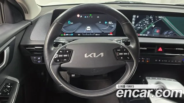 Kia EV6 — Фото автомобиля 18