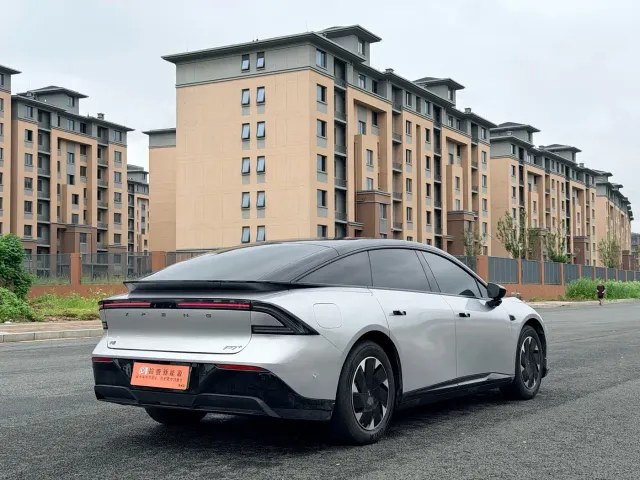 Xpeng P7+ — Фото автомобиля 16