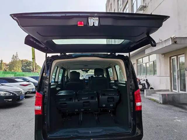 Mercedes-Benz Vito — Фото автомобиля 8