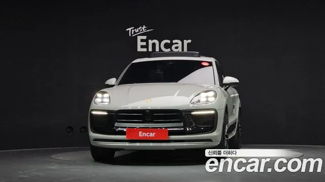 Porsche Macan — Фото автомобиля 3