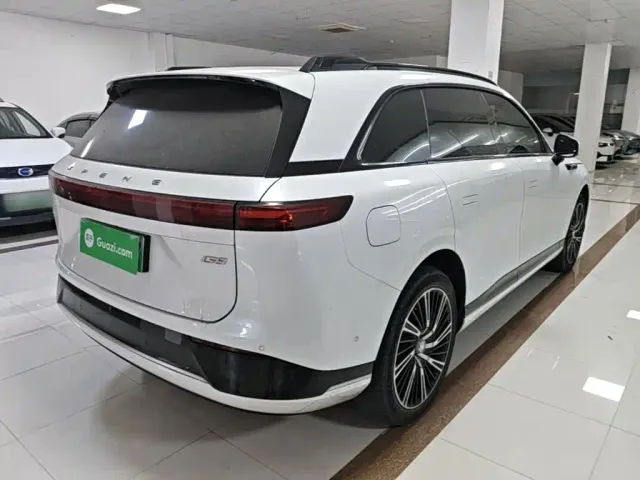 Xpeng G9 — Фото автомобиля 6