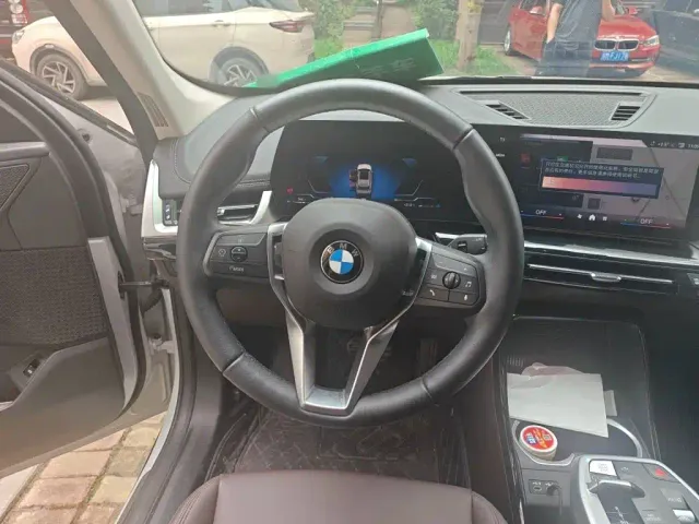 BMW X1 — Фото автомобиля 6