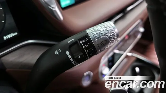 Genesis G90 Бензин 3.5 турбо AWD — Фото автомобиля 24
