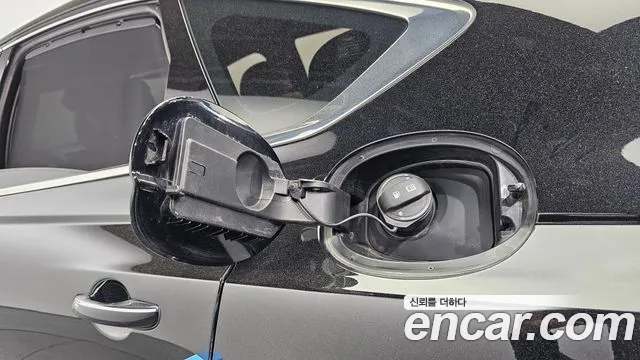 Genesis G80 Бензин 2.5 турбо AWD — Фото автомобиля 12