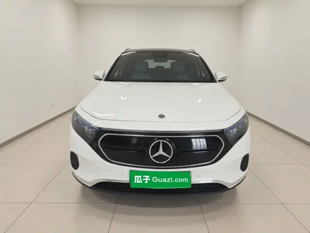Mercedes-Benz EQA — Фото автомобиля 2