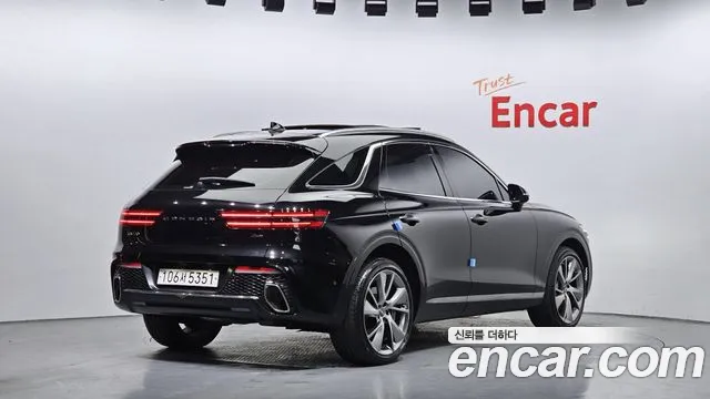 Genesis GV70 2.5T Бензин AWD — Фото автомобиля 2