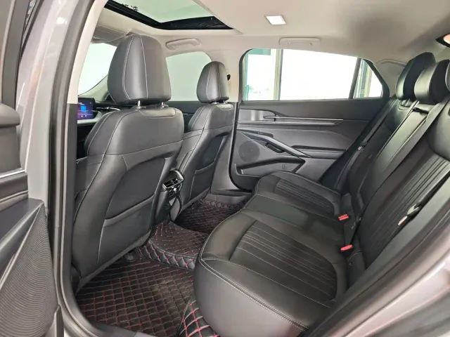Ford Mondeo — Фото автомобиля 13