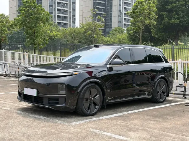 Фотография автомобиля — Li Auto L8