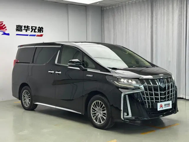 Toyota Alphard — Фото автомобиля 4