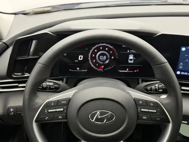 Hyundai Elantra — Фото автомобиля 17