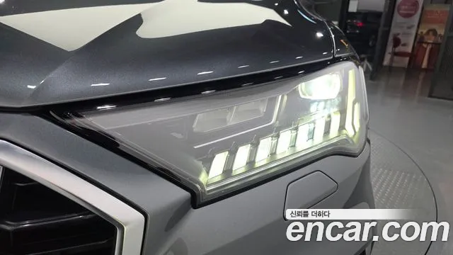 Audi Q7 45 TDI quattro Premium — Фото автомобиля 21