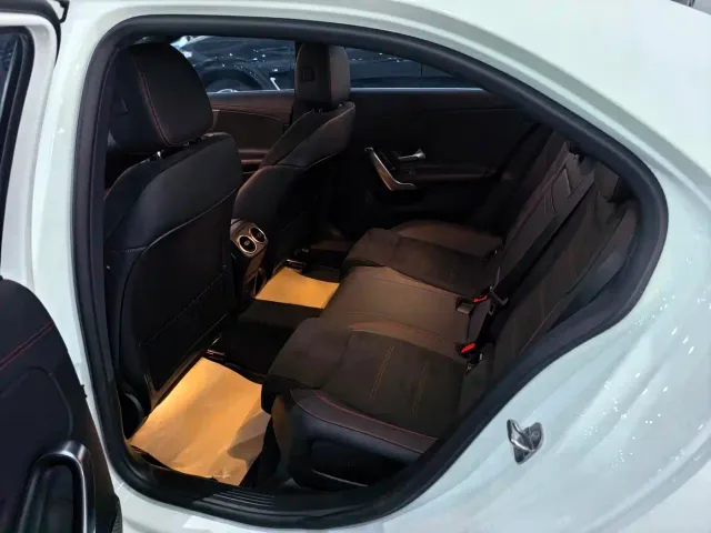 Mercedes-Benz A-Class — Фото автомобиля 8