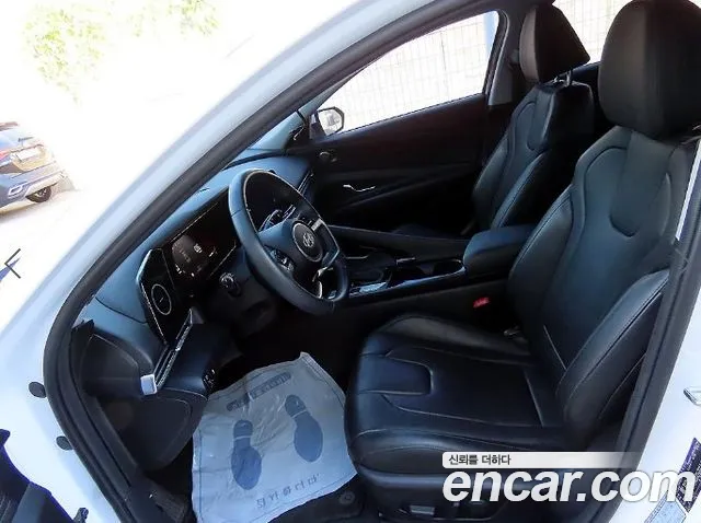 Hyundai Avante CN7 — Фото автомобиля 5