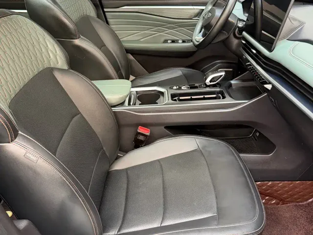 Geely Haoyue L — Фото автомобиля 4