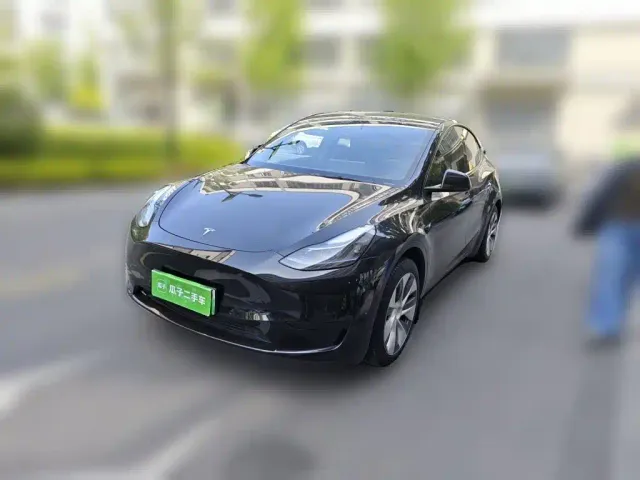 Фотография автомобиля — Tesla Model Y