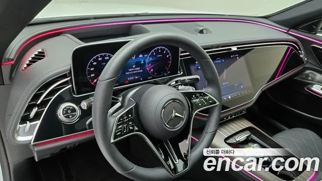 Mercedes-Benz E-Class — Фото автомобиля 13