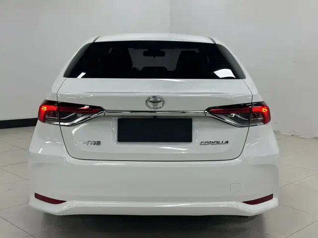 Toyota Corolla — Фото автомобиля 5