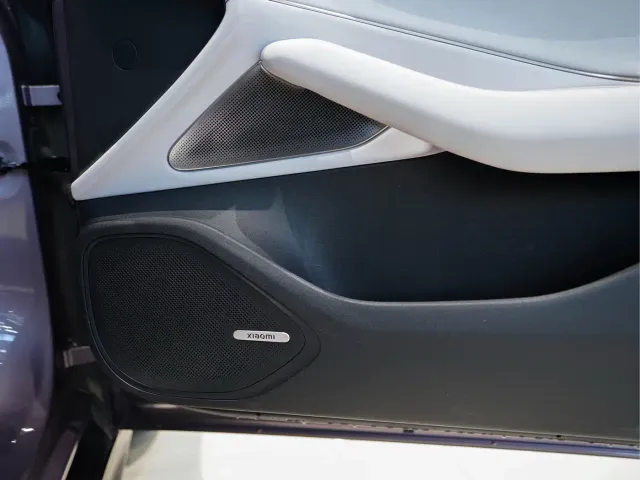 Xiaomi SU7 — Фото автомобиля 9