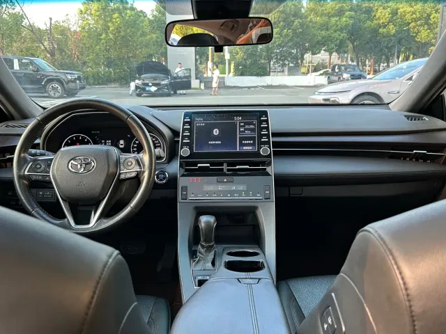 Toyota Avalon — Фото автомобиля 5
