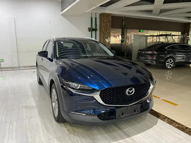 Mazda CX-30 — Фото автомобиля 3