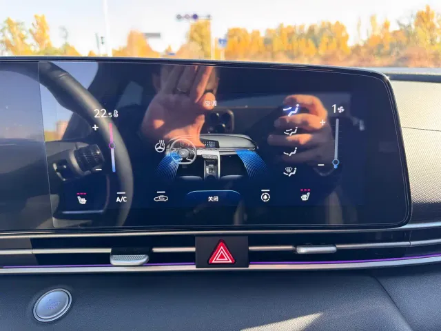 Hyundai Elantra — Фото автомобиля 21