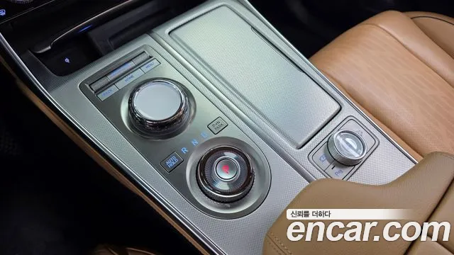Genesis GV80 — Фото автомобиля 12