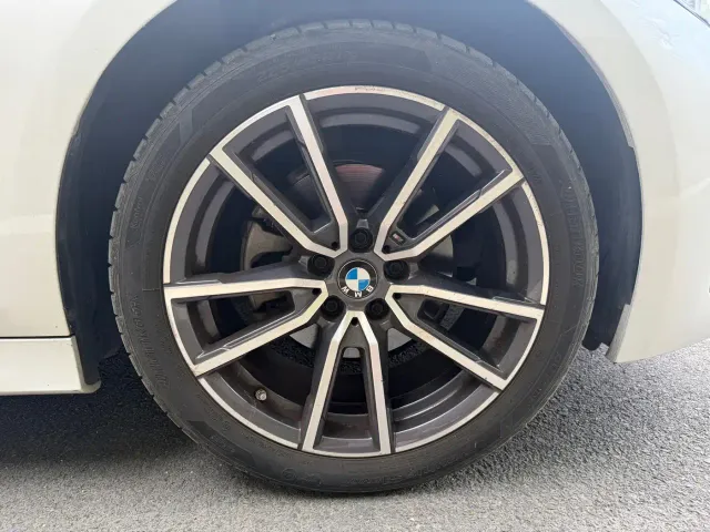 BMW 3 Series — Фото автомобиля 6