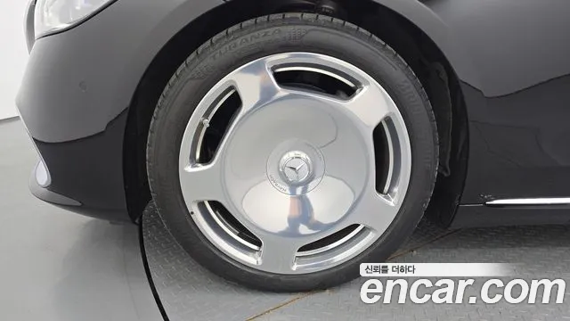Mercedes-Benz S-Class — Фото автомобиля 3