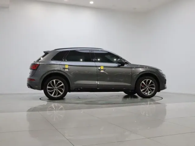 Audi Q5L — Фото автомобиля 7