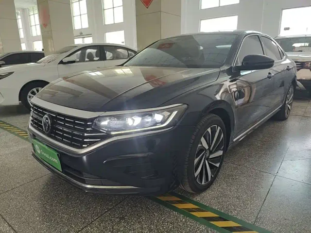 Фотография автомобиля — Volkswagen Passat