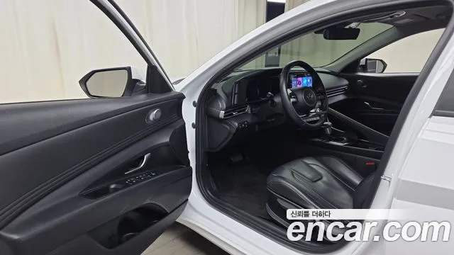 Hyundai Avante CN7 — Фото автомобиля 15