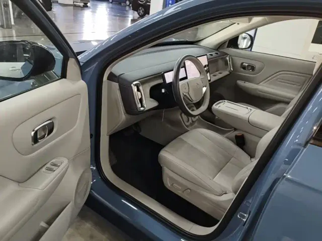 Leapmotor B10 — Фото автомобиля 15