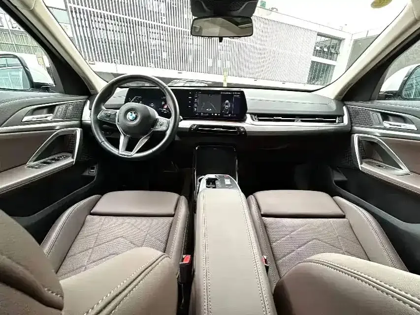 BMW BMW X2 (Import) 2024 sDrive25i M Sport Package — Фото автомобиля 3