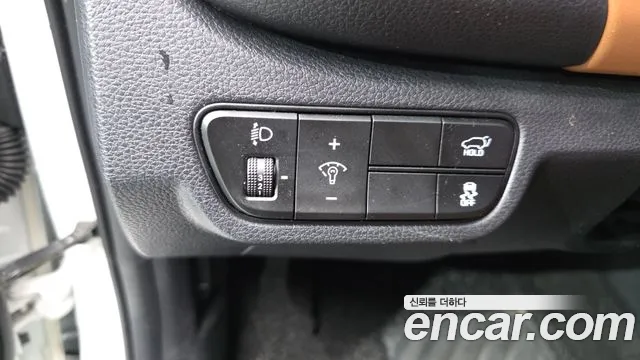 Kia Seltos Бензин 1.6 турбо 2WD — Фото автомобиля 18