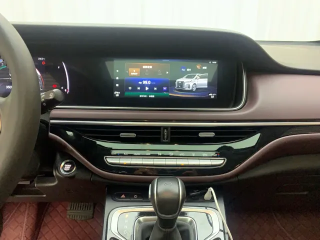 GAC Trumpchi M6 — Фото автомобиля 16